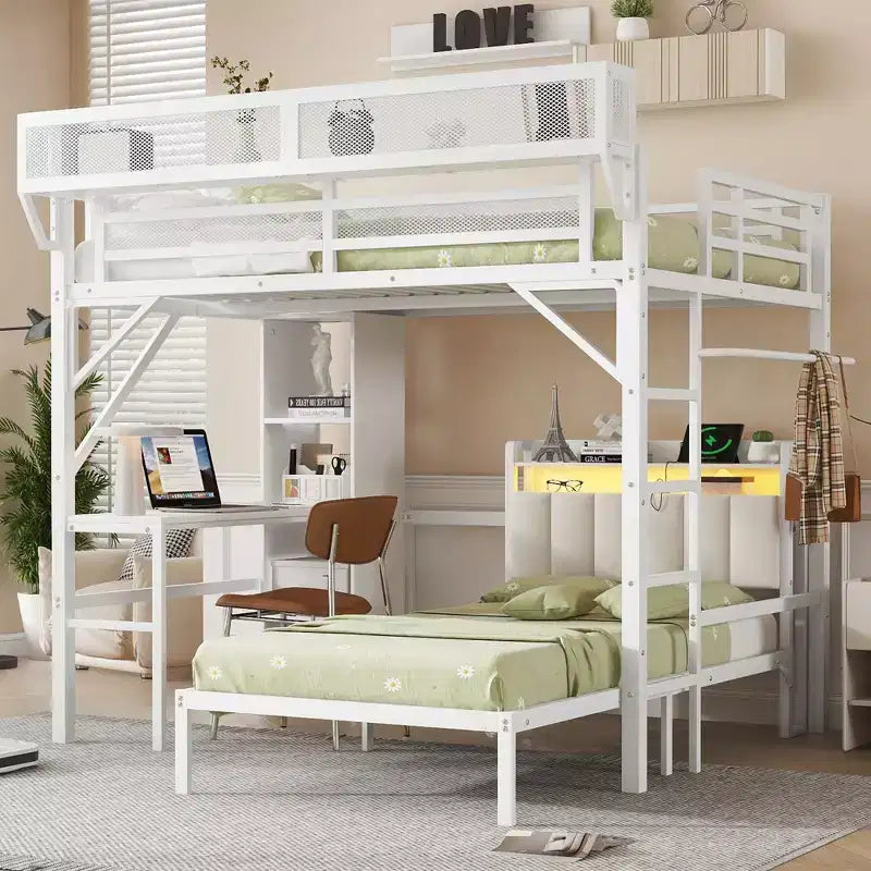 Letto a castello in metallo bianco, da una piazza e mezza superiore e singolo inferiore, con scrivania, mensole e LED – Separabile, 2 posti letto