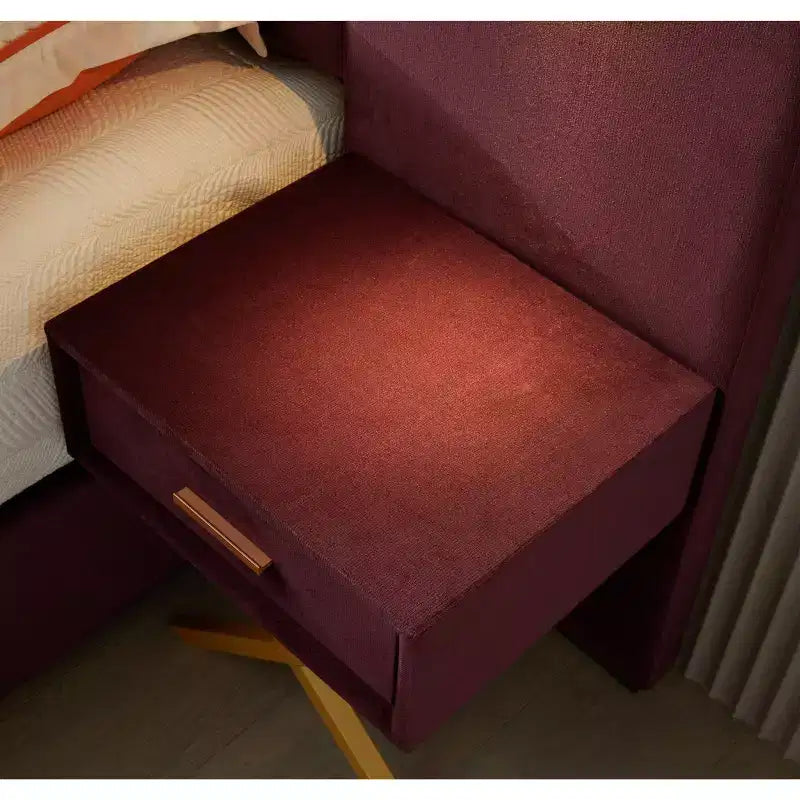 Struttura letto imbottita con testiera ad ali in velluto blu/rosso vino con luci LED e 2 comodini – Queen/King, 1 persona