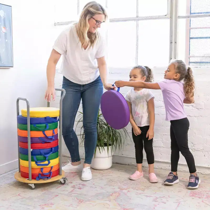 Carrello portacuscini mobile argento con ruote piroettanti, contiene fino a 12 cuscini